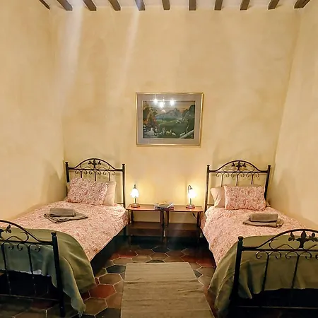 Apartamento Stanza Di Luce Nel Centro Storico Vicino Ad Assisi Apartment *