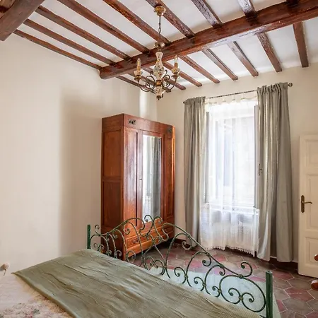 Apartment Apartamento Stanza Di Luce Nel Centro Storico Vicino Ad Assisi