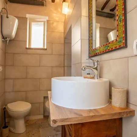 Apartamento Stanza Di Luce Nel Centro Storico Vicino Ad Assisi Apartment *